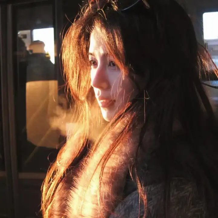 主教之妻封面