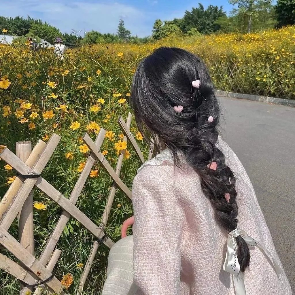 不当演员的姑娘封面